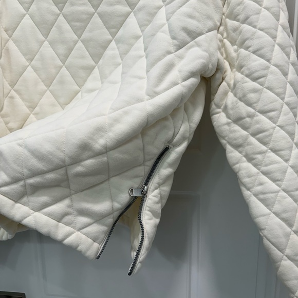 Cozy Athleta Quilted Pullover - Picture 3 of 3